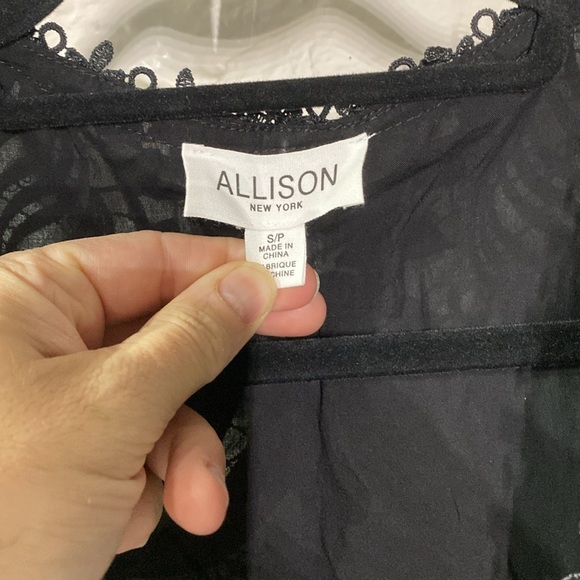 Allison Set. Tie front crop top with maxi skirt - Picture 5 of 7